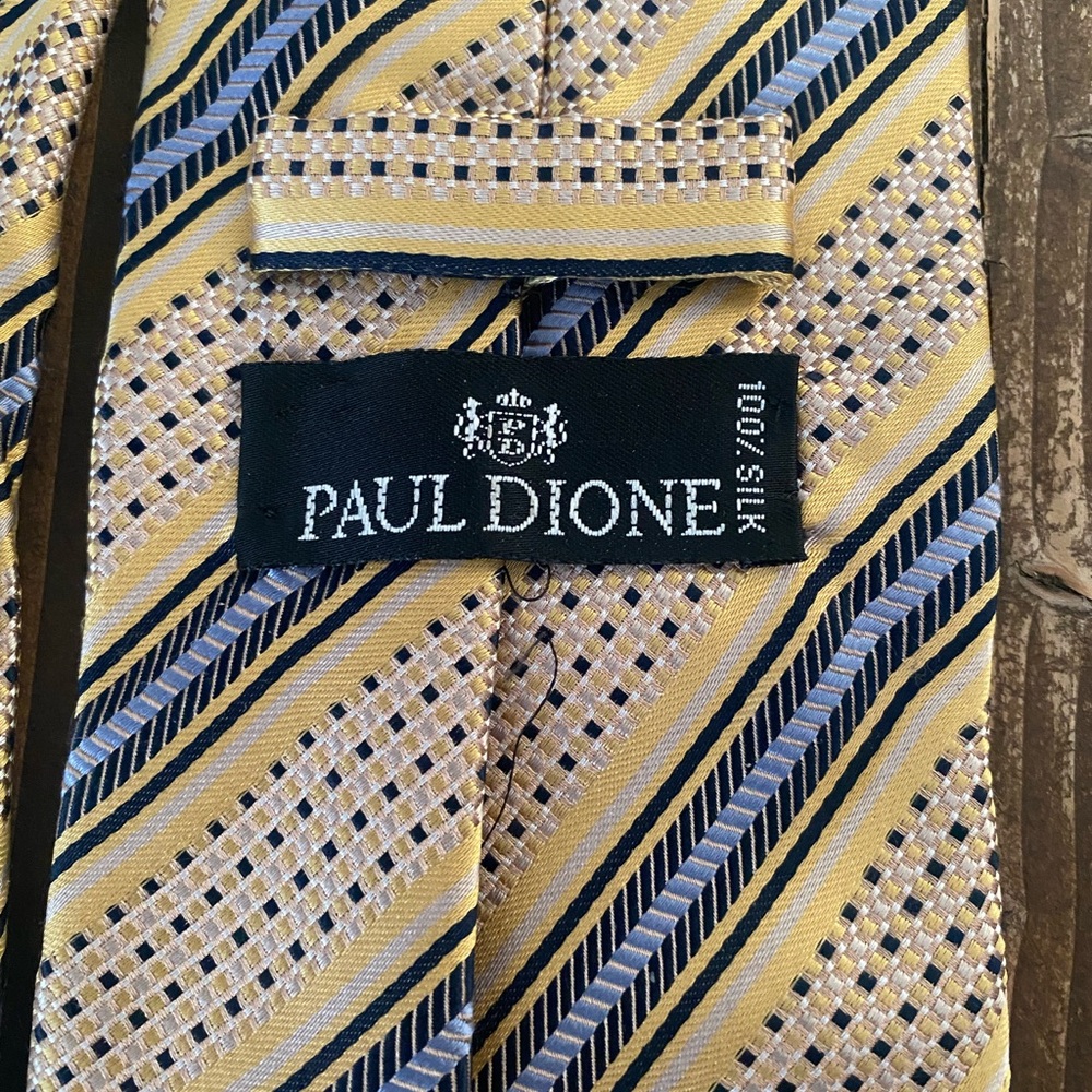 Paul Dione 100% silk tie, Italian! Very nice